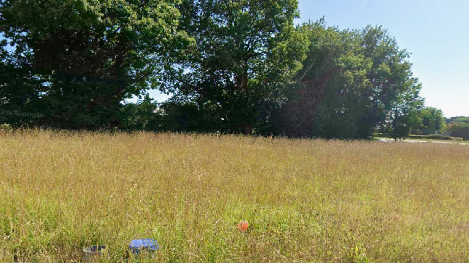 Terrain constructible de 340m2 à Laignelet