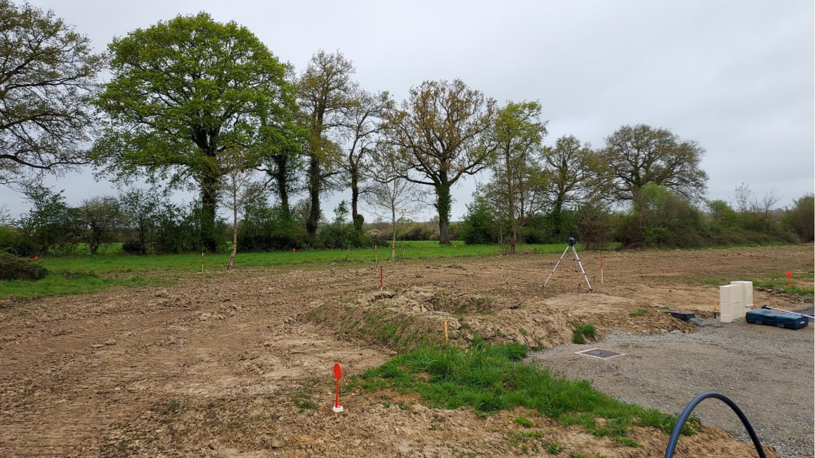 Terrain constructible de 425m2 à Donges