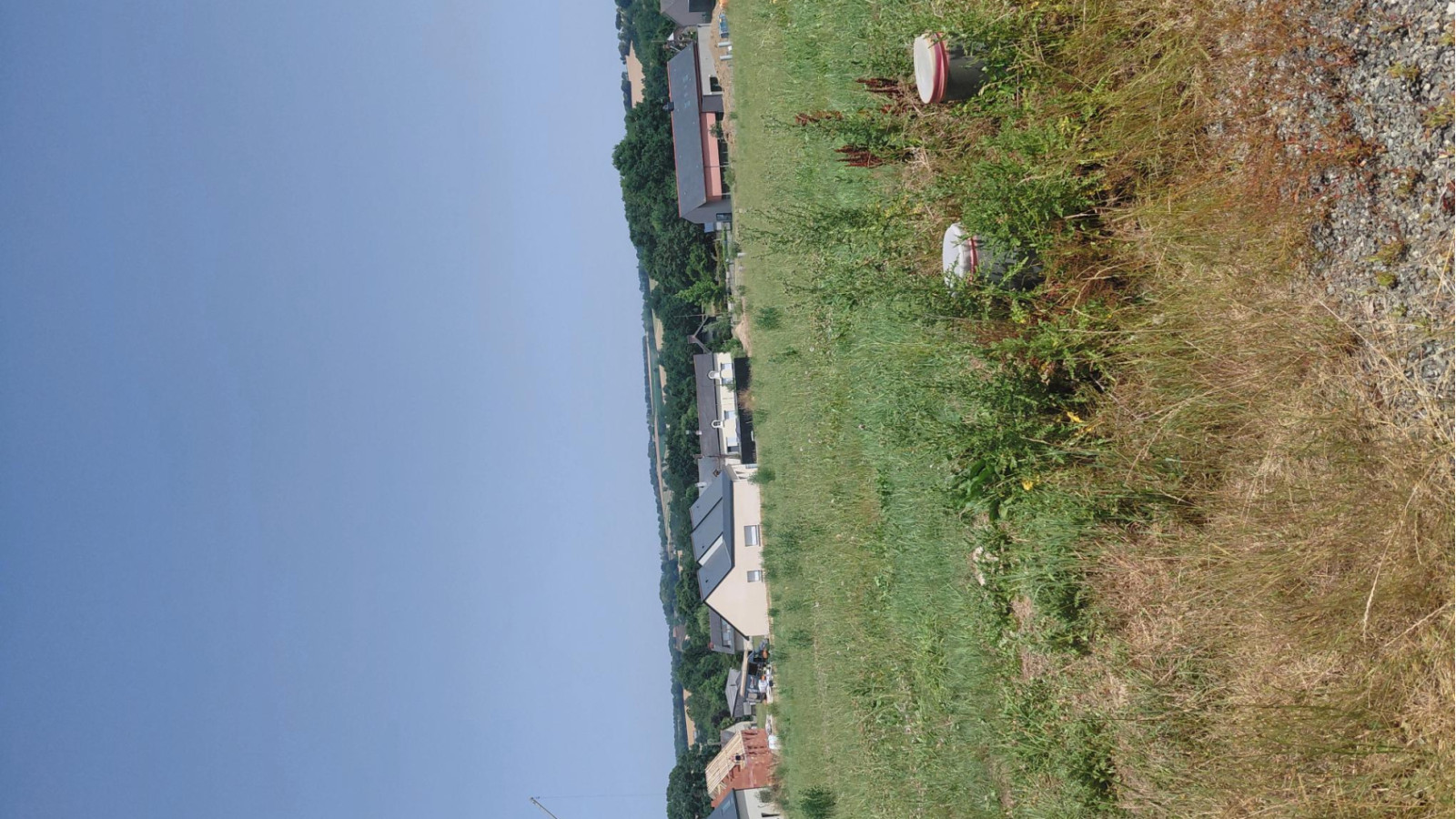 Terrain constructible de 374m2 à Tinténiac