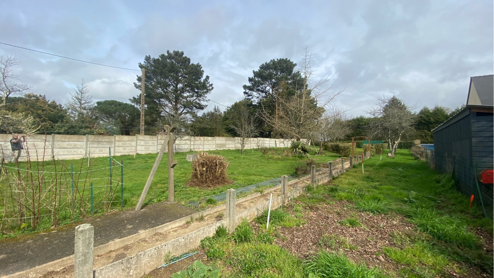 Terrain constructible de 1670m2 à Saint-Joachim