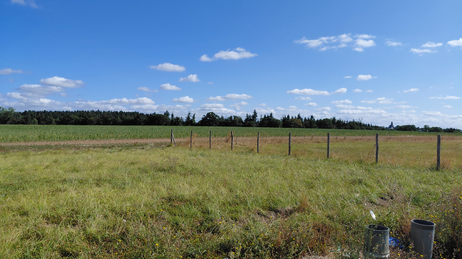 Terrain constructible de 331m2 à Châteaubourg