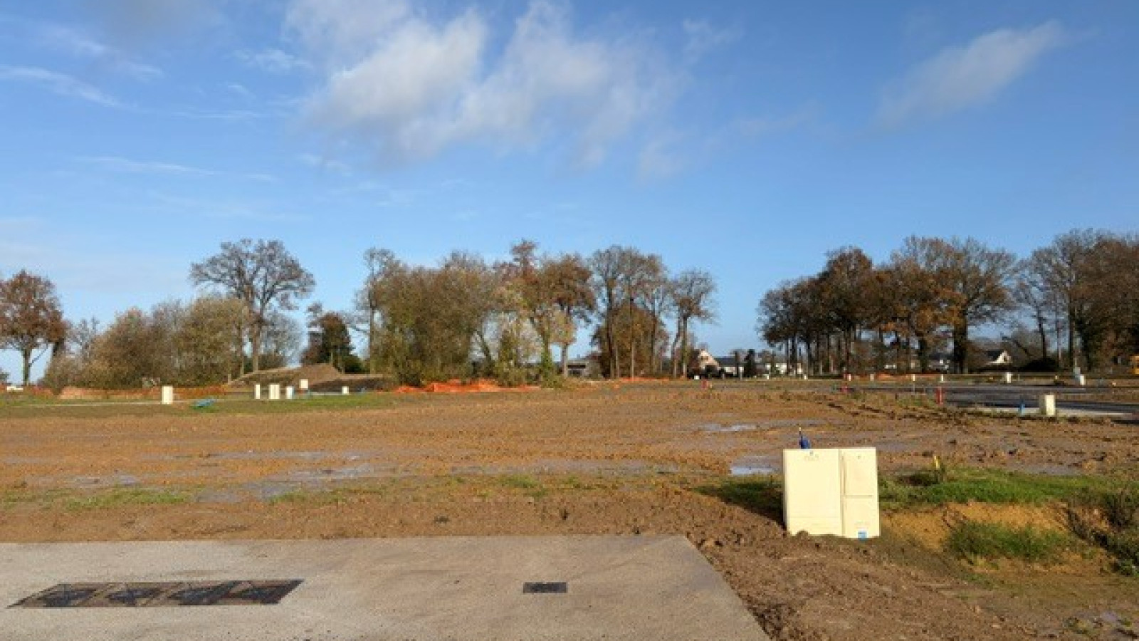 Terrain constructible de 404m2 à Melesse