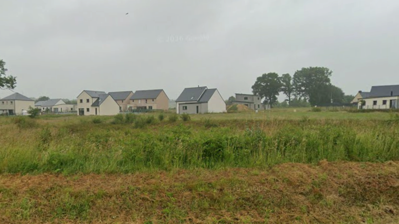 Terrain constructible de 481m2 à Rives-du-Couesnon
