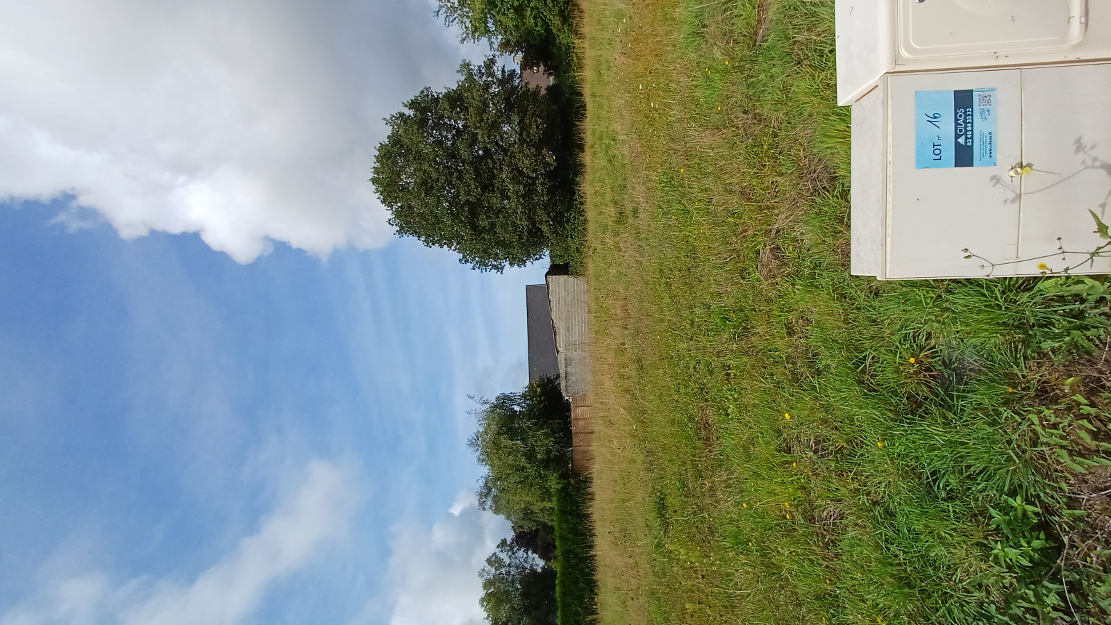 Terrain constructible de 400m2 à Marsac-sur-Don