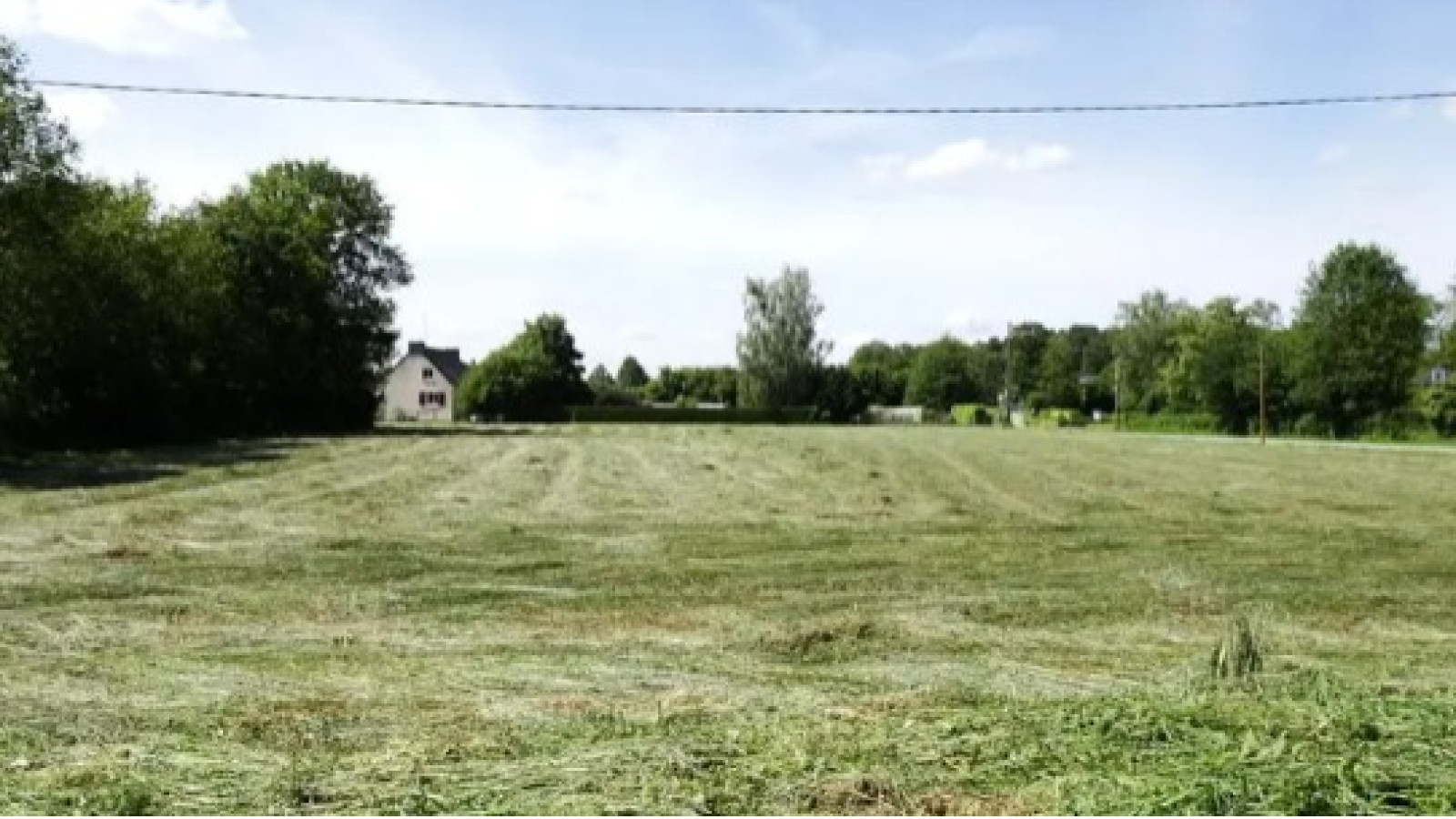 Terrain constructible de 775m2 à Saint-Laurent-sur-Oust