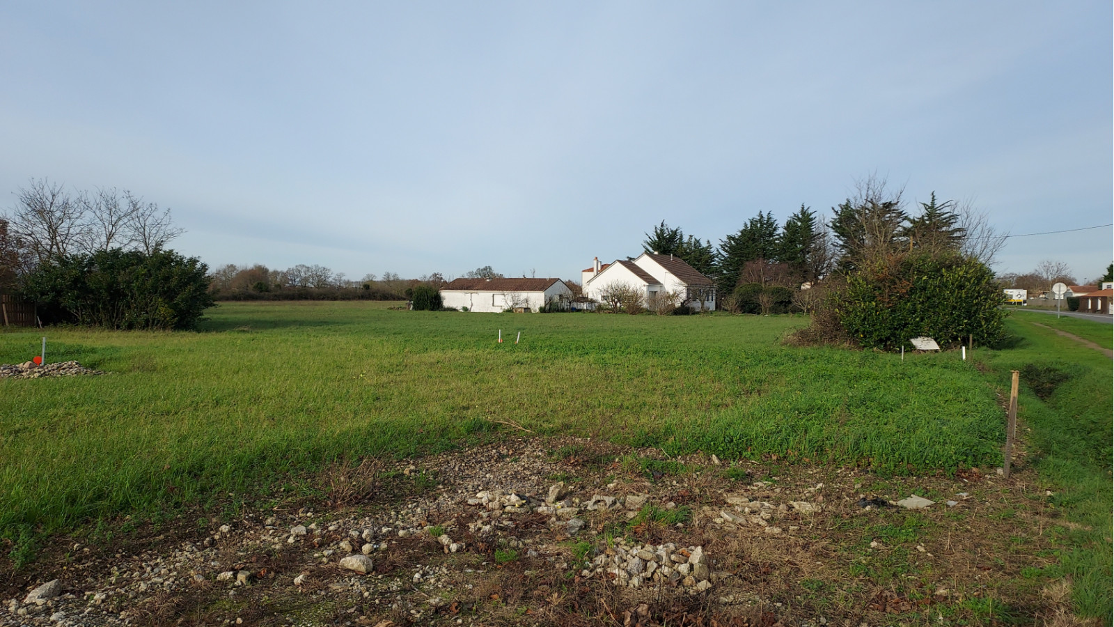 Terrain constructible de 510m2 à Teillé